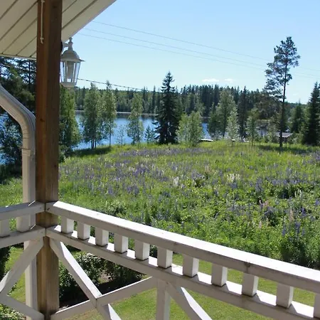 Keitaanniemen Lomamoekki Chalet *