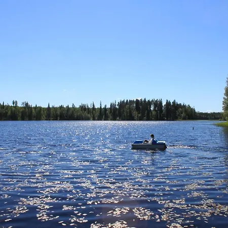 木屋 Keitaanniemen Lomamoekki